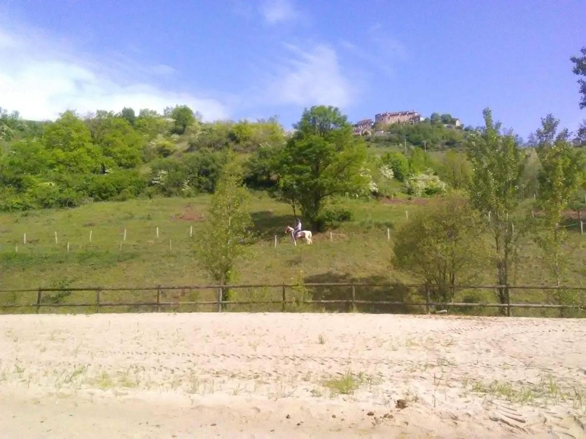 la Frégière Chalets Clairvaux-d'Aveyron Extérieur photo